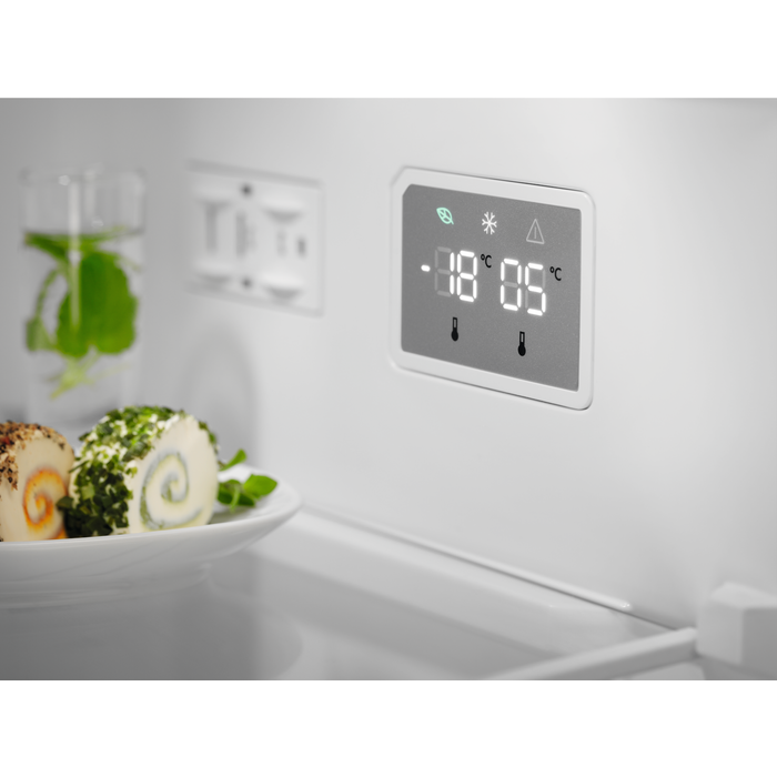 Electrolux - Jääkaappipakastin - LNT6ME36W2