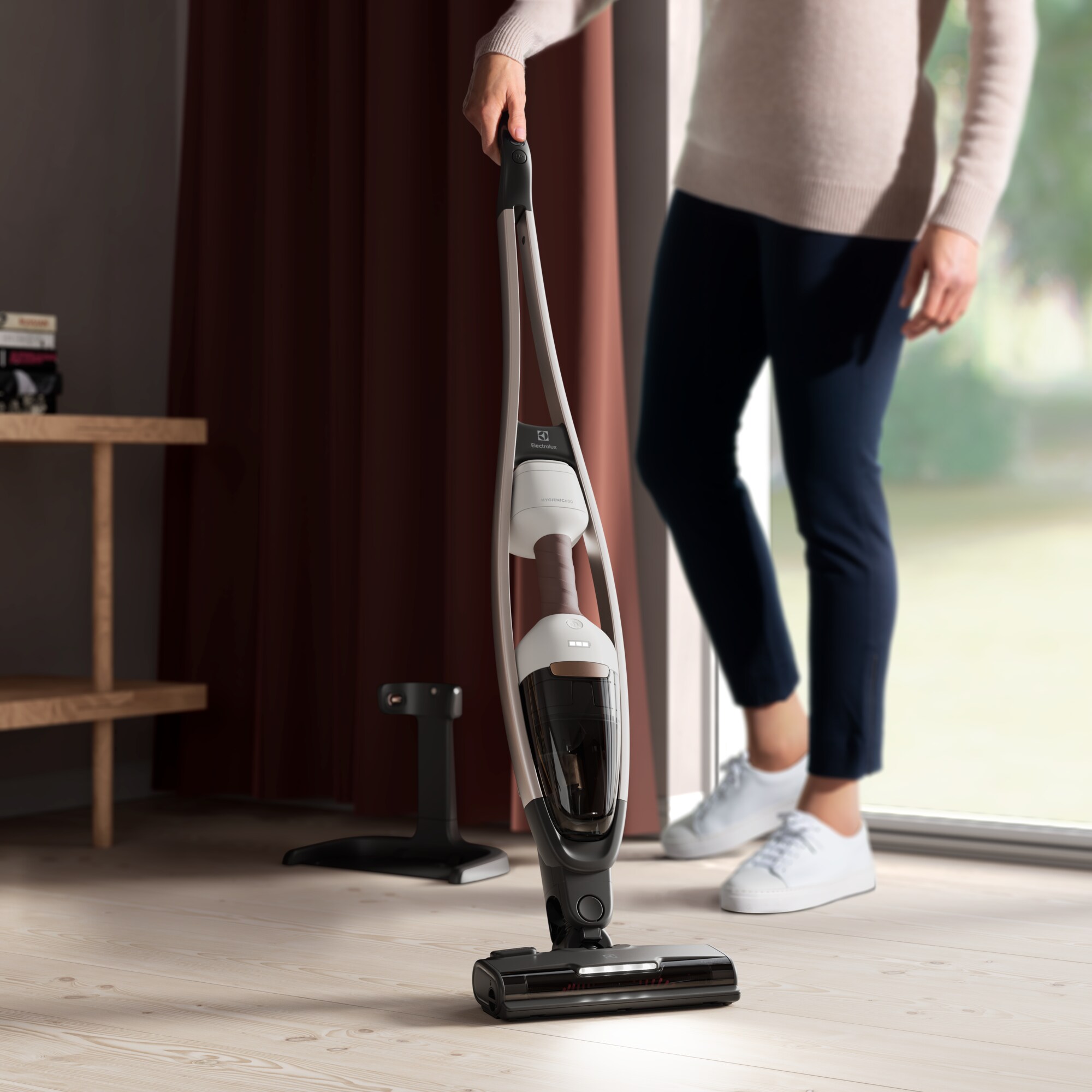 Electrolux - Johdoton varsi-imuri - ES62P25WET