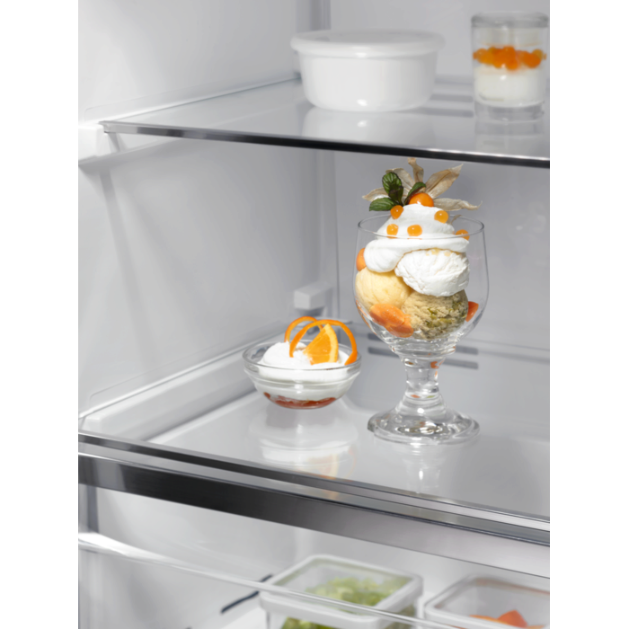 Electrolux - Pakastin - LUS7MD28X