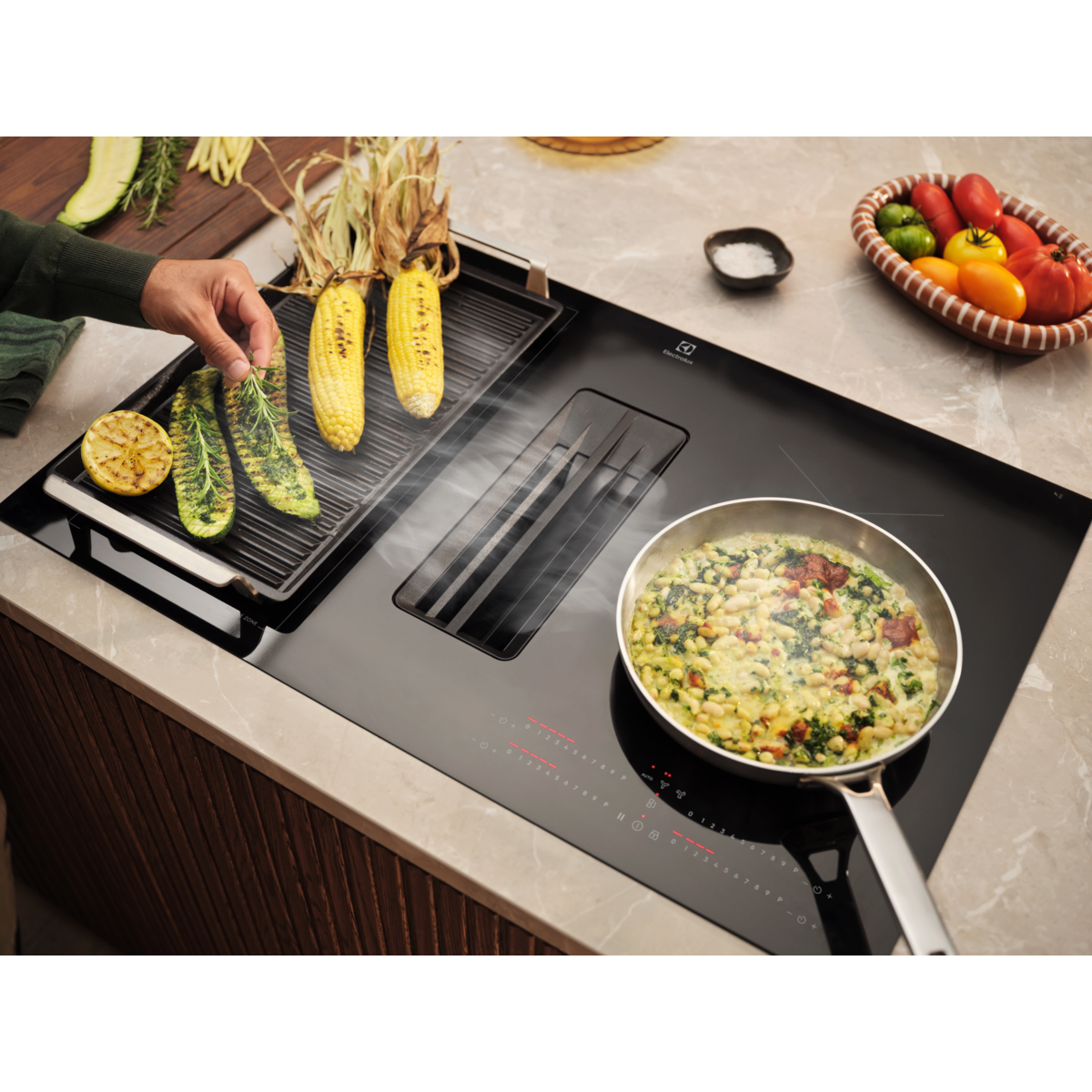 Electrolux - Induktiotaso liesituulettimella - HHOB860C