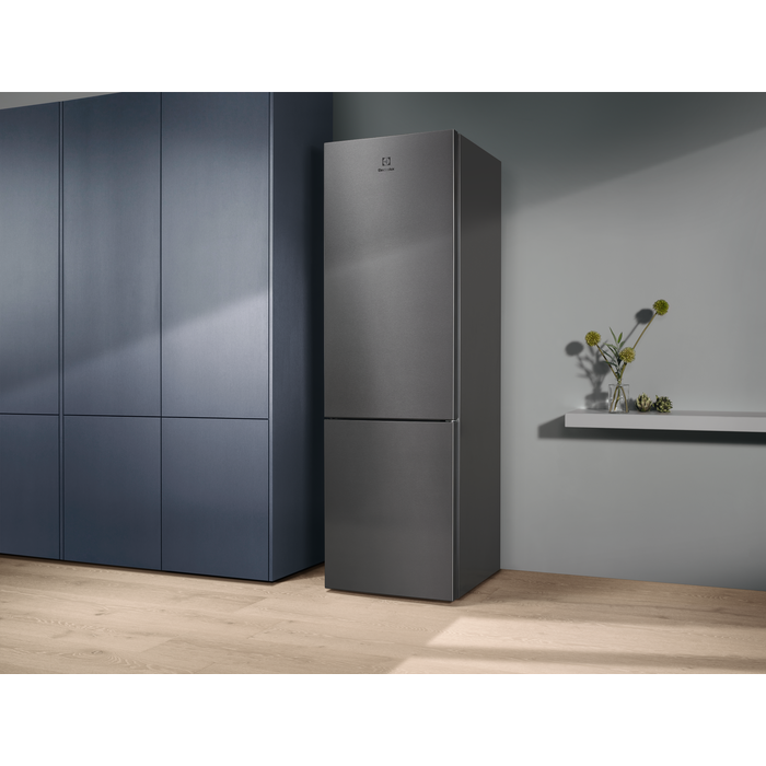 Electrolux - Jääkaappipakastin - LNT5ME36U1