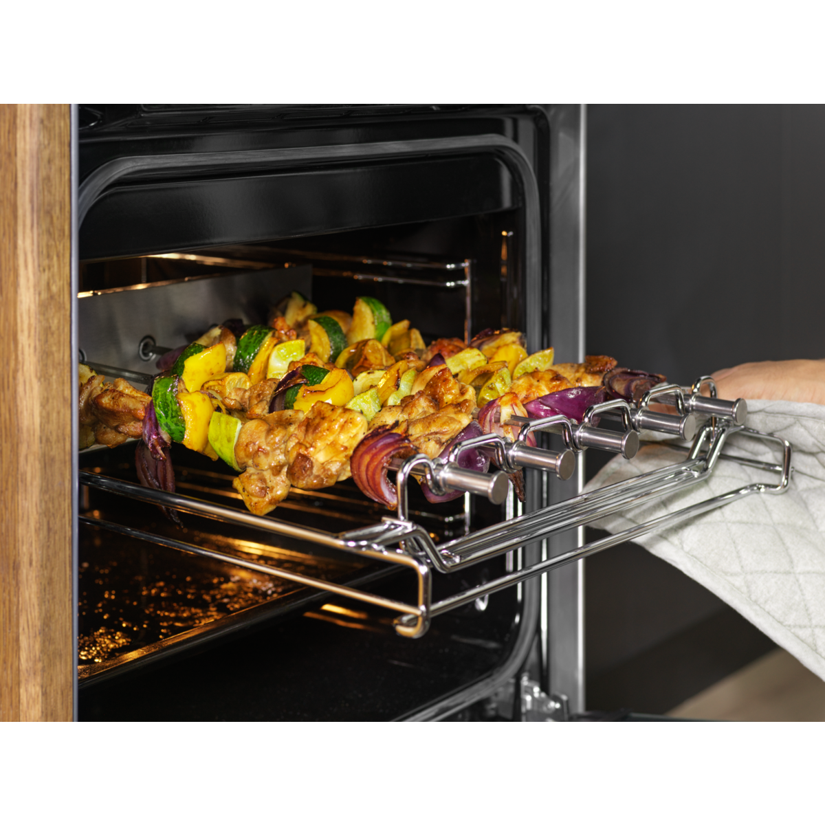 Electrolux - Lattialiesi - LKR66449NW