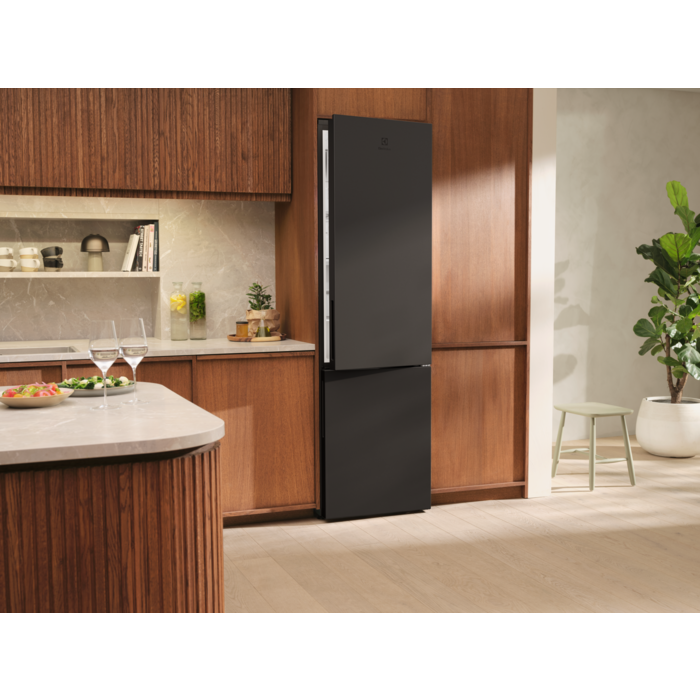 Electrolux - Jääkaappipakastin - KRC720CK