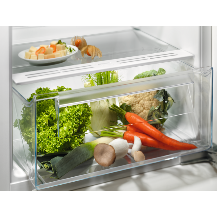 Electrolux - Integroitava jääkaappi - LRB3AE12S