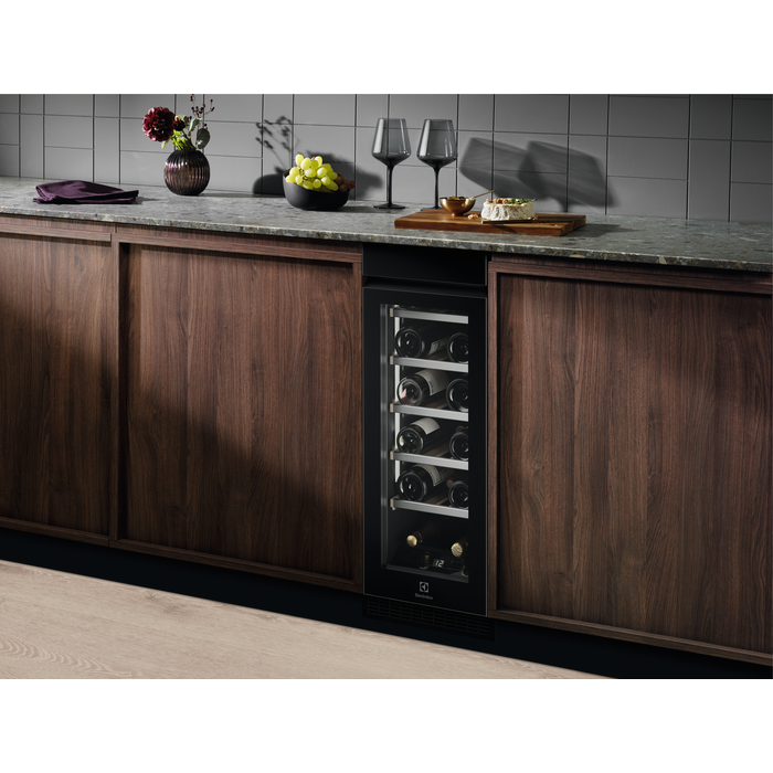 Electrolux - Viinikaapit - EWUS018B7B