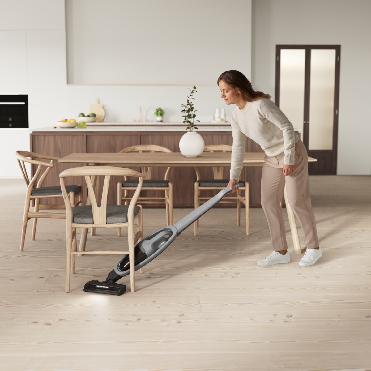 Electrolux - Johdoton varsi-imuri - ES52AB21UG