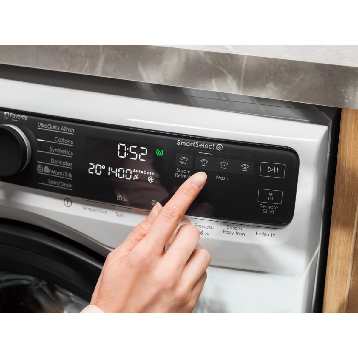 Electrolux - Edestä täytettävä pesukone - EFI853XY6U