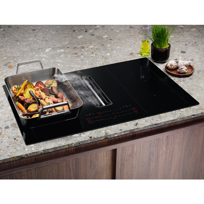 Electrolux - Induktiotaso liesituulettimella - HHOF875S