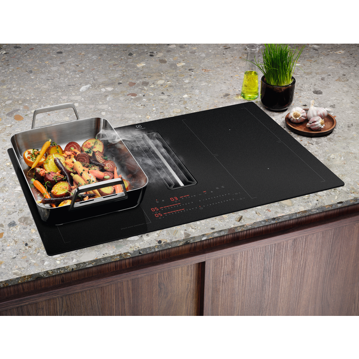 Electrolux - Induktiotaso liesituulettimella - EHH80KB7SC