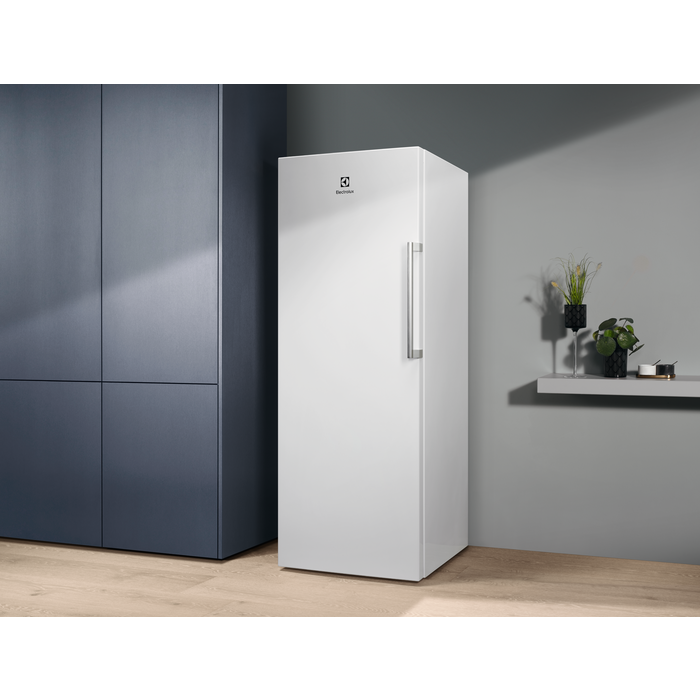 Electrolux - Pakastin - LUT2NE32W
