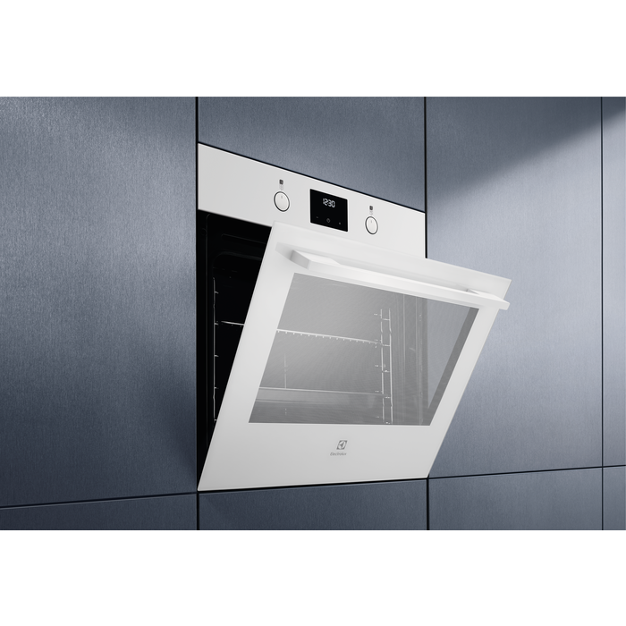 Electrolux - Kalusteuuni - CKB400W