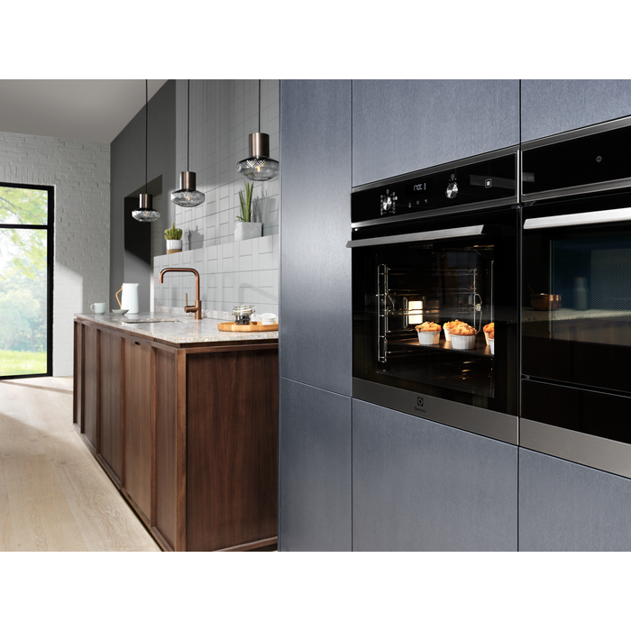 Electrolux - Pyrolyysiuuni - Y6POD57X