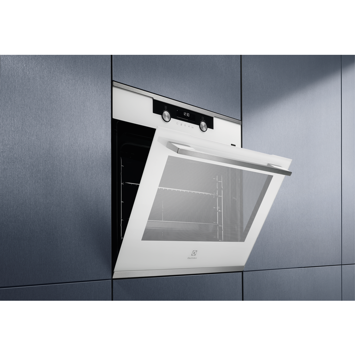 Electrolux - Pyrolyysiuuni - EOK8P2V0