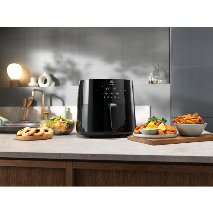 Electrolux - Air Fryer - EAF5B