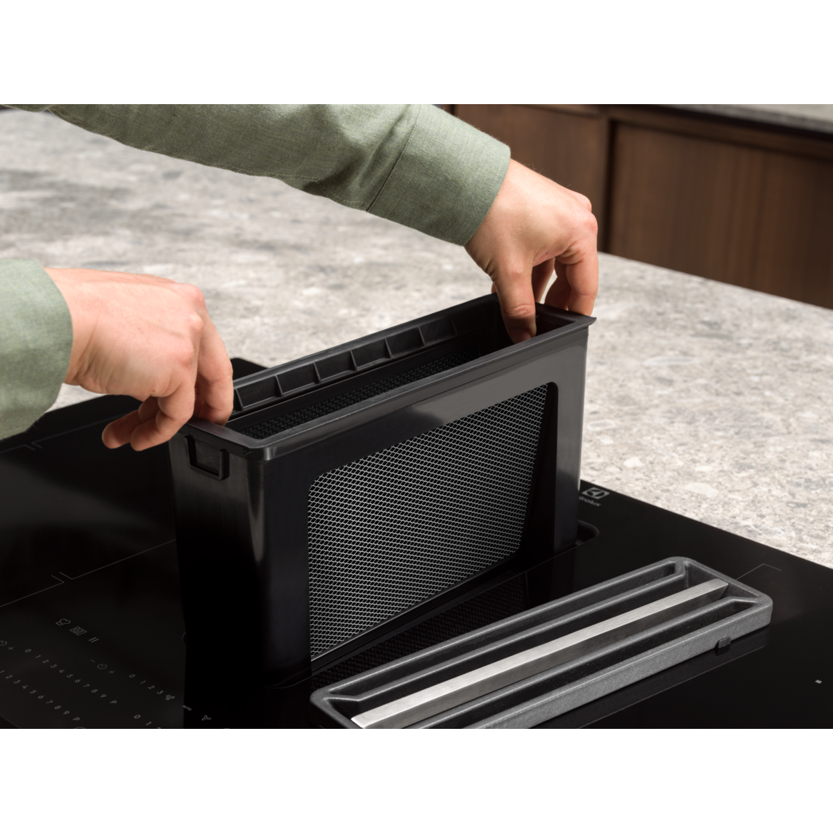 Electrolux - Induktiotaso liesituulettimella - EHH80KB7SC