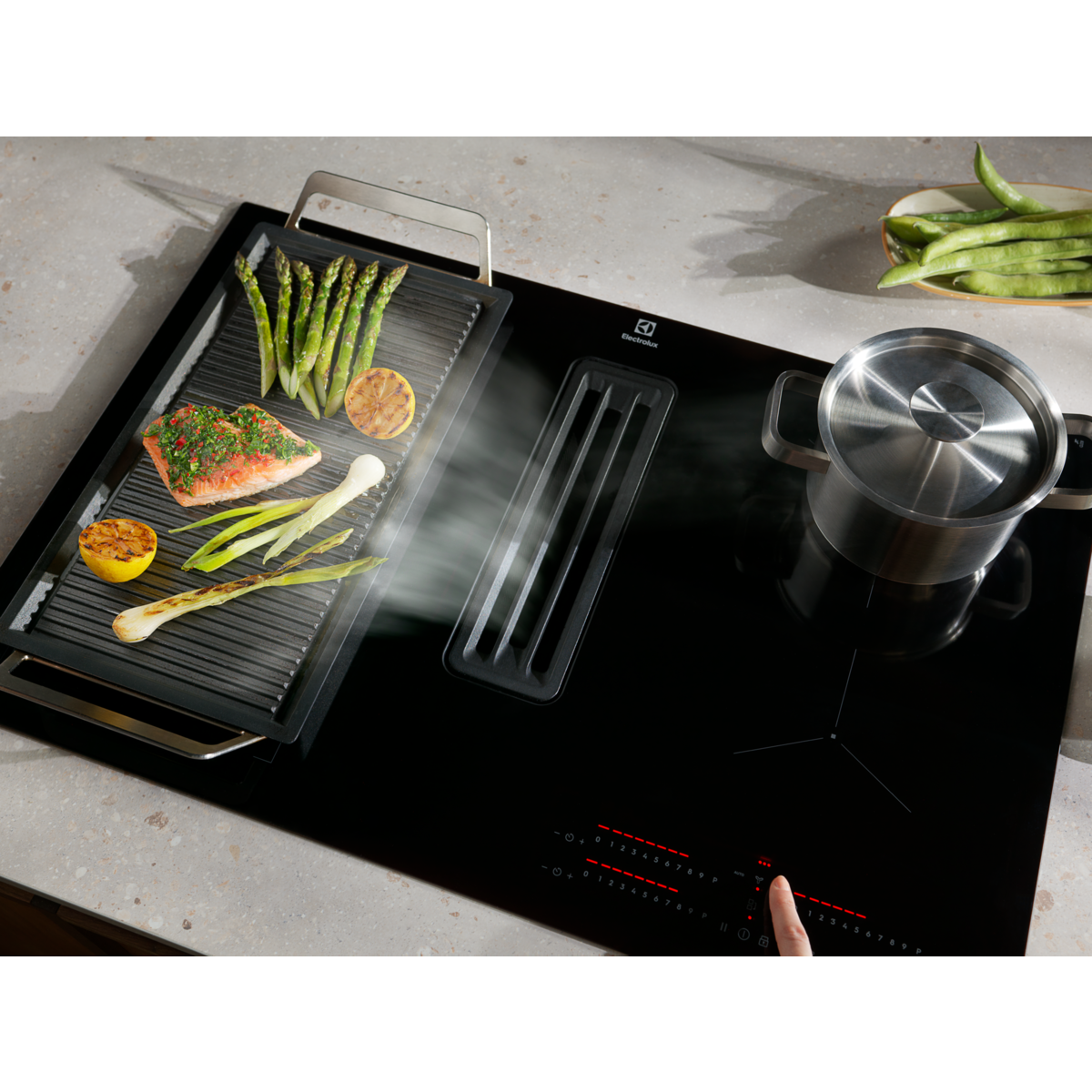 Electrolux - Induktiotaso liesituulettimella - HHOB865S