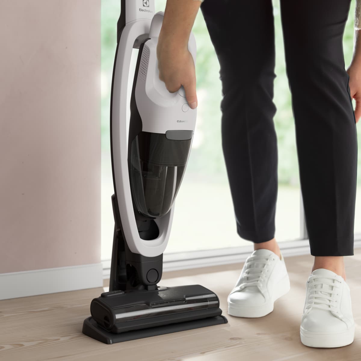 Electrolux - Johdoton varsi-imuri - ES52CB21SH