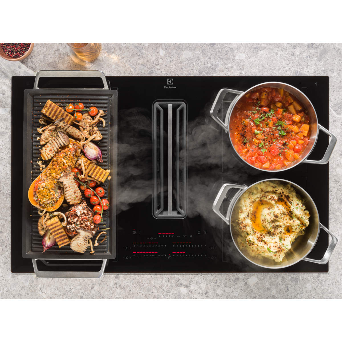 Electrolux - Induktiotaso liesituulettimella - HHOF875S