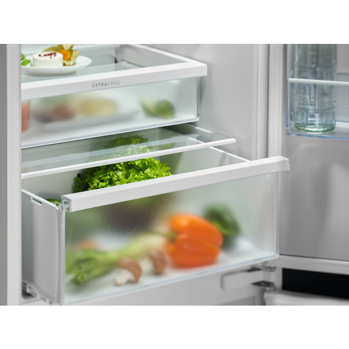 Electrolux - Integroitava jääkaappipakastin - KNT6ME19S1
