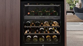 Viinikaappi keittiössä