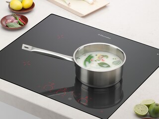 Paistinpannu Electrolux Infinite™ Pure -induktiokeittotasolla