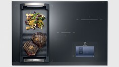 Plancha-grilli Electrolux Infinite™ Combi -induktiokeittotasolla