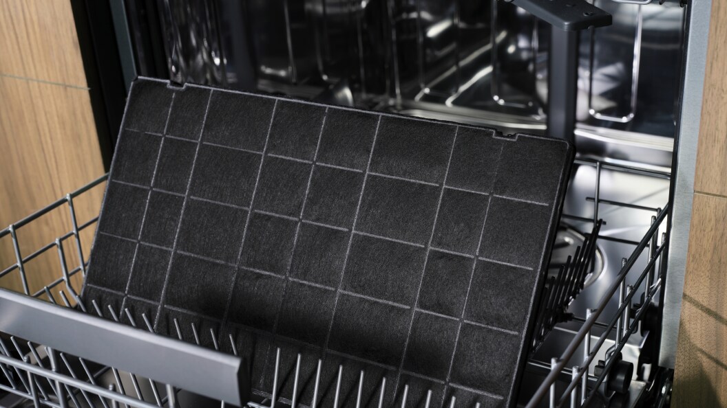 Electrolux-hiilisuodatin astianpesukoneessa.