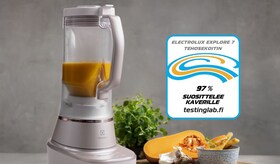 Valkoinen Explore 7 -tehosekoitin pöydällä