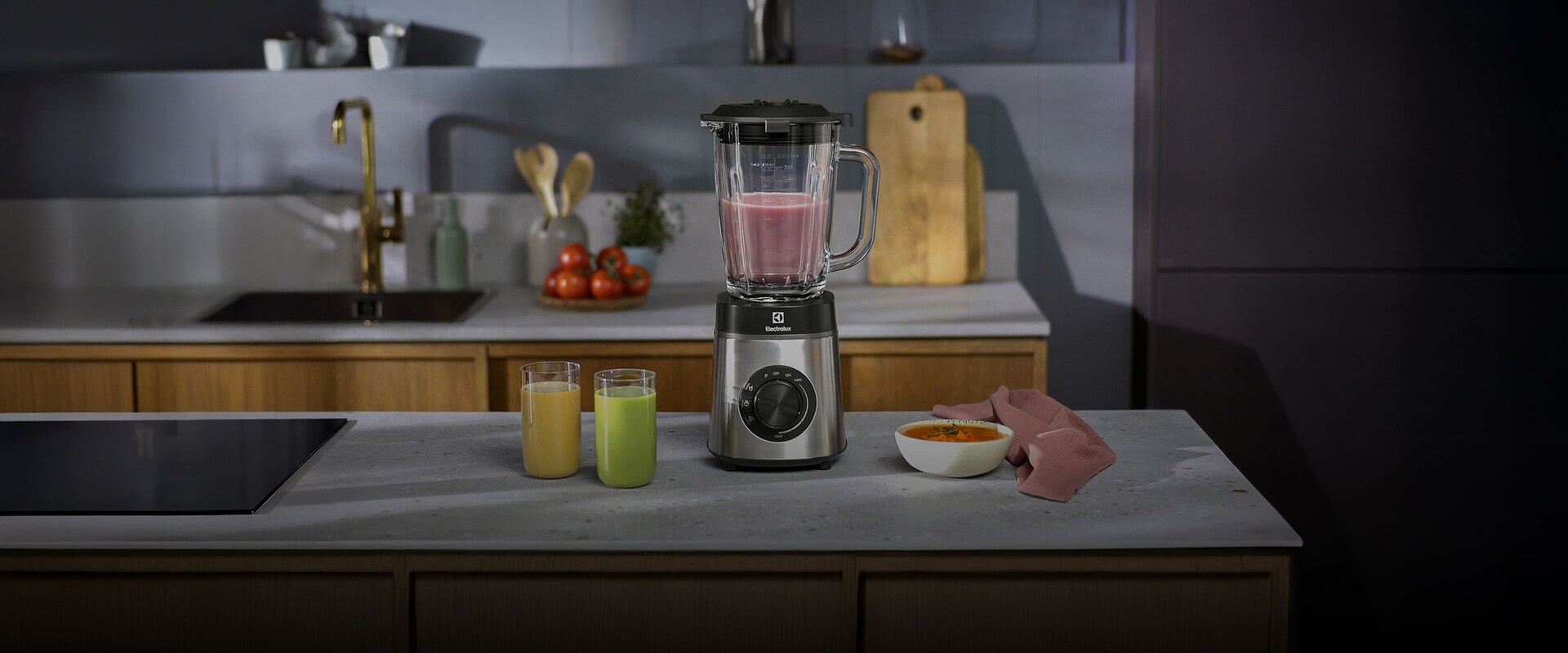 Electroluxin tehosekoittimella tehty smoothie.