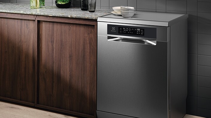 Electroluxin astianpesukone ruostumattomasta teräksestä